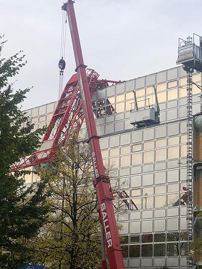 Wie es zu dem Unglück kommen konnte, war Mittags noch unklar.