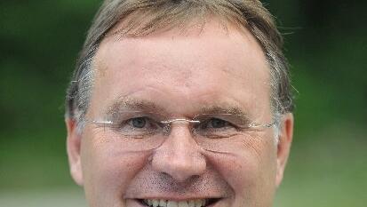 Peter Lorenz: "Kleine Kontrollen, ob Schaltungen und Sicherheitseinrichtungen funktionieren, werden täglich vor Fahrtantritt durchgeführt und mit Checklisten dokumentiert."