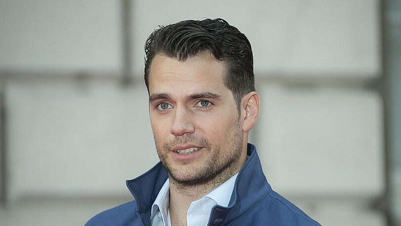 Henry Cavill hat peinliche Anekdoten vom Set auf Lager Henry Cavill hat peinliche Anekdoten vom Set auf Lager