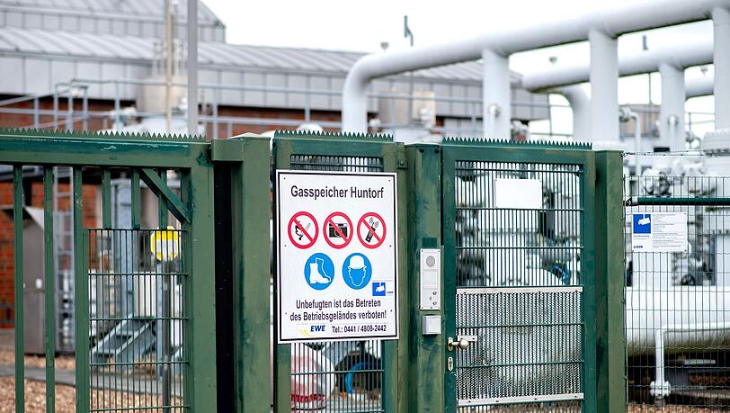Gasspeicher gleichen Schwankungen beim Gasverbrauch aus. Der Füllstand hängt von der Jahreszeit ab.