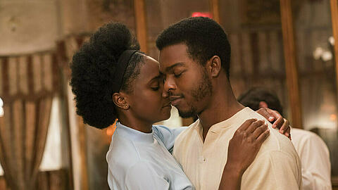 Eine Szene aus dem Film "Beale Street" mit Stephan James und KiKi Layne