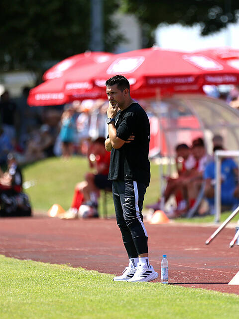 Trainiert die Mannschaft des TSV 1860: Alper Kayabunar.