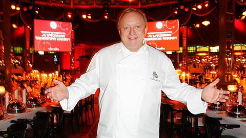 "Ich hab&rsquo; mit meinem Schmarrn genug zu tun": Alfons Schuhbeck zieht es nicht mehr auf die Wiesn, ihm reicht sein Teatro-Zelt.