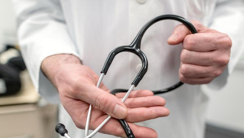 Besuch beim Arzt. Krankenkassen forden von Ärzten, mehr Videosprechstunden anzubieten. Besuch beim Arzt. Krankenkassen forden von Ärzten, mehr Videosprechstunden anzubieten.