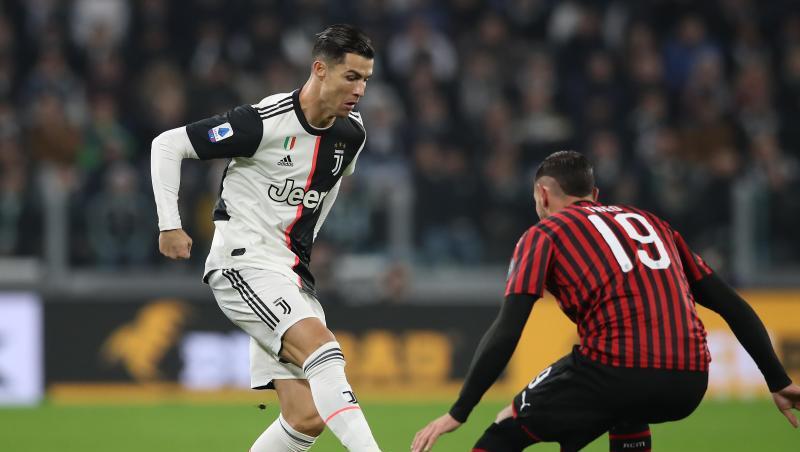 Cristiano Ronaldo (l) trifft im Pokal-Halbfinale mit Juve auf Theo Hernandez und de AC Mailand. Cristiano Ronaldo (l) trifft im Pokal-Halbfinale mit Juve auf Theo Hernandez und de AC Mailand.