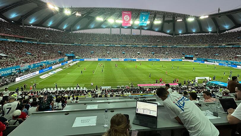 Das Stadion in Seoul ist mittlerweile schon fast voll.