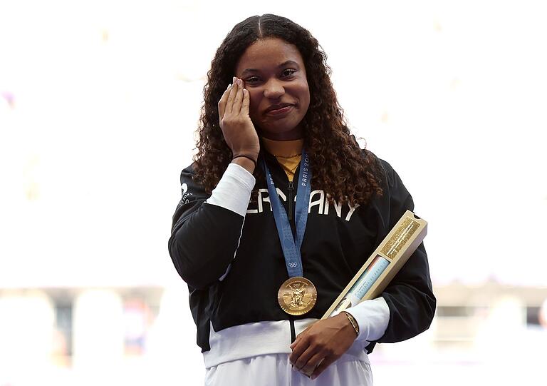 "Mir kommen irgendwie immer Tr&auml;nen, wenn ich an diesen Tag denke", erinnert sich Yemisi Mabry an ihren Gold-Moment in Paris 2024.