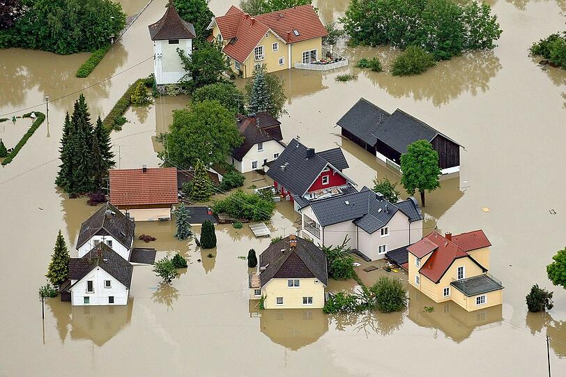 So sieht's in anderen Teilen Europas aus - eine Bilderstrecke zum Durchklicken. Hier: Hochwasser in Schärding, Österreich