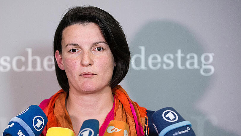 "Bannmeilen das völlig falsche Signal, denn sie sind ein Symbol der Kapitulation": Irene Mihalic (Bündnis 90/Die Grünen). "Bannmeilen das völlig falsche Signal, denn sie sind ein Symbol der Kapitulation": Irene Mihalic (Bündnis 90/Die Grünen).