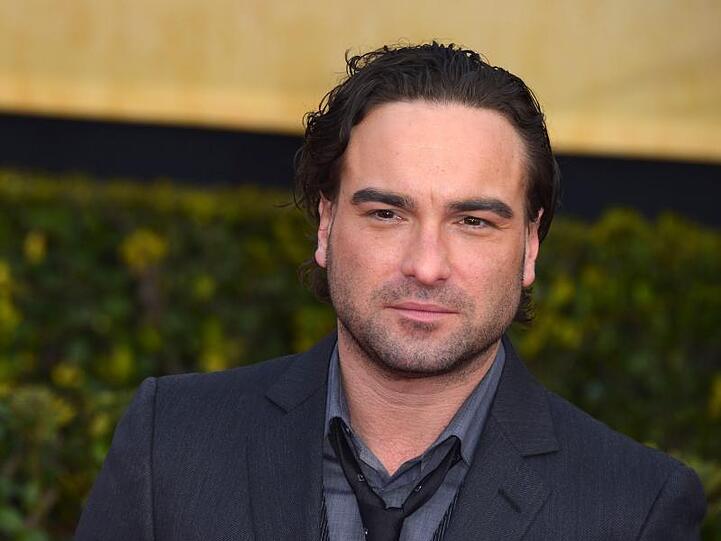 Für Johnny Galecki beginnt ein neues Lebenskapitel. Der US-Schauspieler wird Vater.