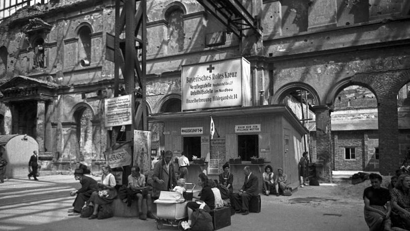 Anlaufstelle des Bayerischen Roten Kreuzes am Hauptbahnhof München.