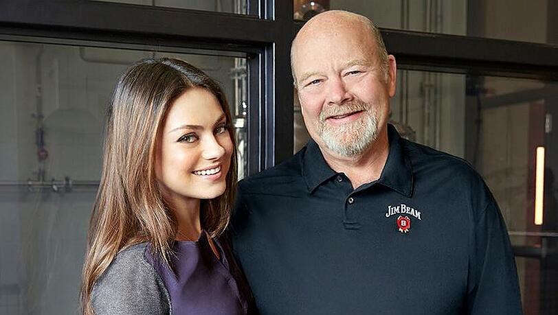 Mila Kunis und der Nachfahre von Jim Beam, Fred Noe Mila Kunis und der Nachfahre von Jim Beam, Fred Noe