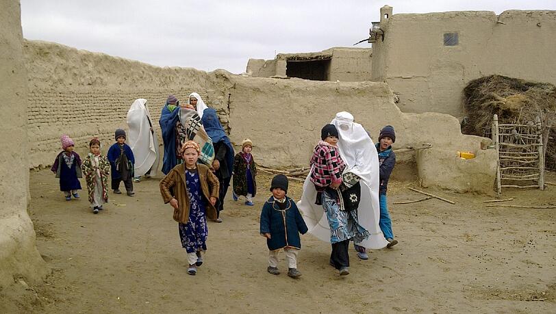 Afghanistan hat die zweithöchste Kindersterblichkeitsrate der Welt. Von 1000 Kinder sterben 55 vor ihrem fünften Geburtstag. Foto: Subel Bhandari/Archiv Afghanistan hat die zweithöchste Kindersterblichkeitsrate der Welt. Von 1000 Kinder sterben 55 vor ihrem fünften Geburtstag. Foto: Subel Bhandari/Archiv
