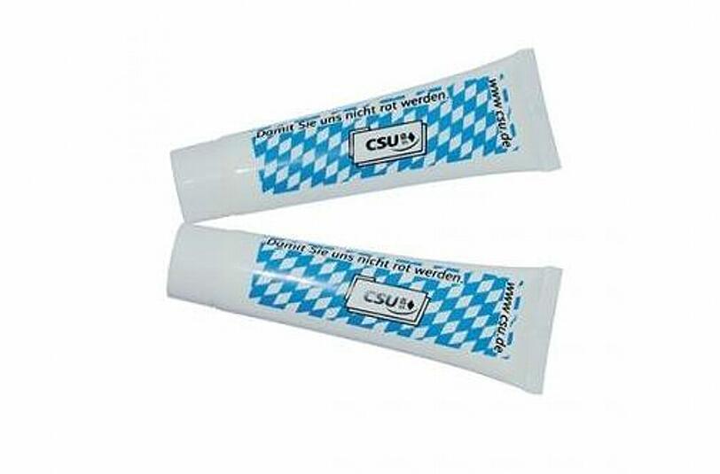 Damit es die Wähler in der Sonne nicht rot brennt: CSU-Sonnencreme.