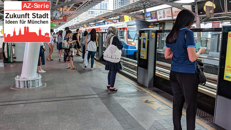 Im thailändischen Bangkok verhindern Glaswände an der Bahnsteigkante, dass Fahrgäste ins Gleis fallen.