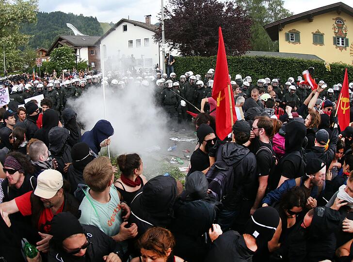 Weitere Bilder zur Anti-G/-Demo in Garmisch.