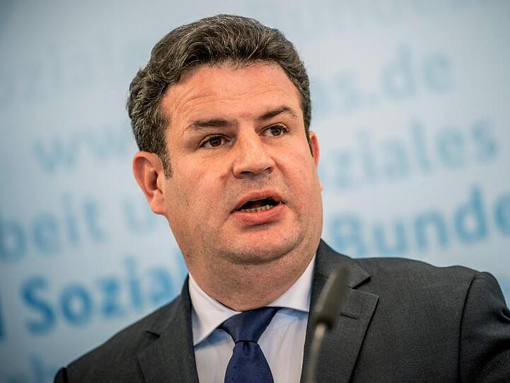 Arbeitsminister Hubertus Heil hat schärfere Regeln für die Fleischwirtschaft angekündigt.