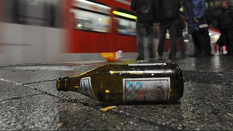 Am Hauptbahnhof in München gilt ein striktes Alkoholverbot. (Archivbild)