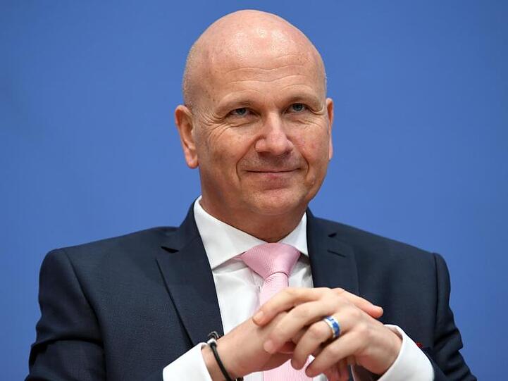 Uwe Brandl, Präsident des Deutschen Städte- und Gemeindebundes (DStGB). Foto: Britta Pedersen/dpa