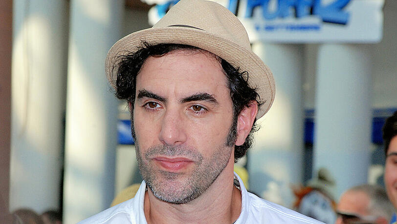 Sacha Baron Cohen geht einmal mehr auf Mark Zuckerberg los.