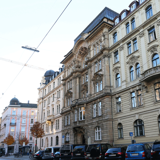 Altbauten vom Allerfeinsten: die Thierschstraße.