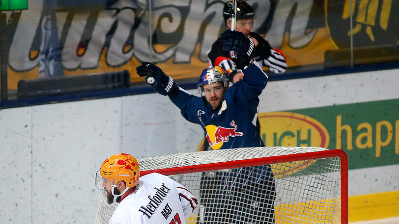 "Ich musste mir das Vertrauen unseres Trainers Don Jackson erst verdienen", sagt Brooks Macek, der Playoff-Topscorer des EHC (3 Tore, 9 Assists).