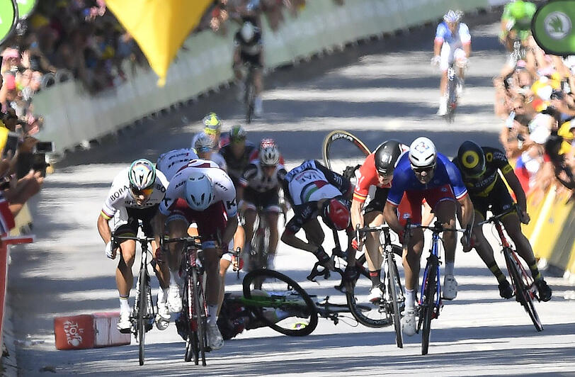 Schwerer Sturz mit Verletzten bei der vierten Etappe der Tour de France