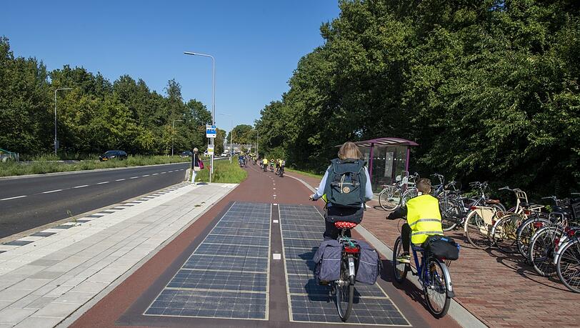 Solarzelle statt Beton: Auf diesem Fahrradweg in Grave in den Niederlanden gibt es das bereits
