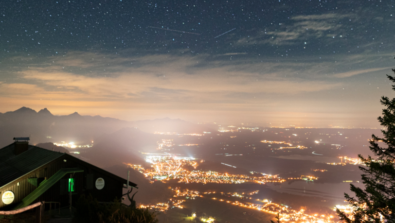 Der Ausblick bei Nacht.