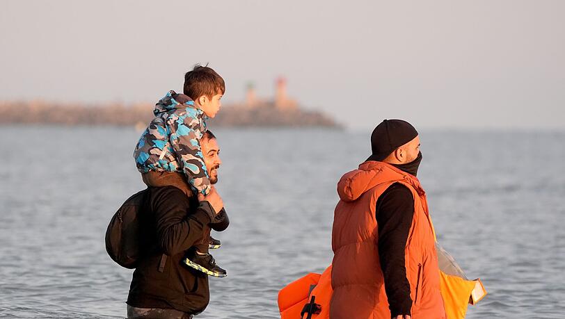 Frankreich und Großbritannien wollen die irreguläre Migration über den Ärmelkanal bekämpfen, aber im Gegenzug Migranten eine reguläre Einreise nach Großbritannien ermöglichen. (Archivbild)