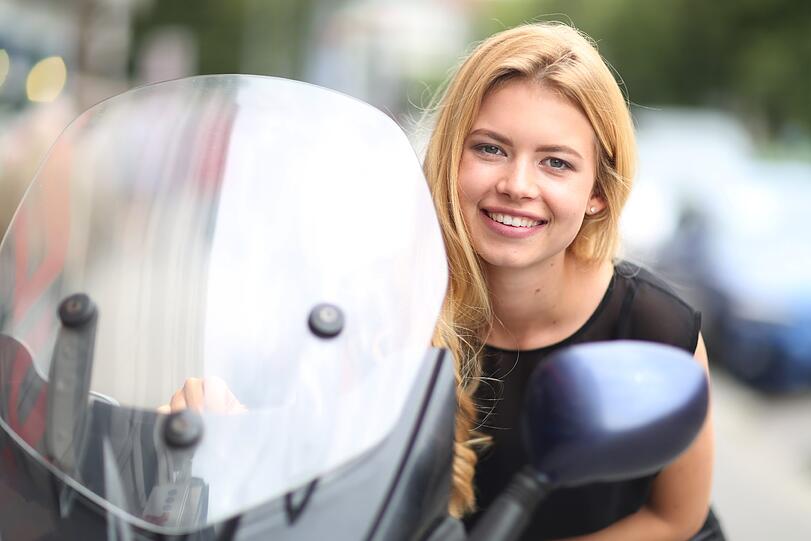Katharina (19)