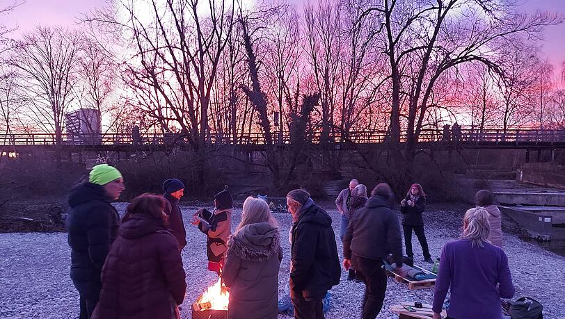 Am Neujahrstag kommen die "Eisschwimmer Flaucher" zusammen.