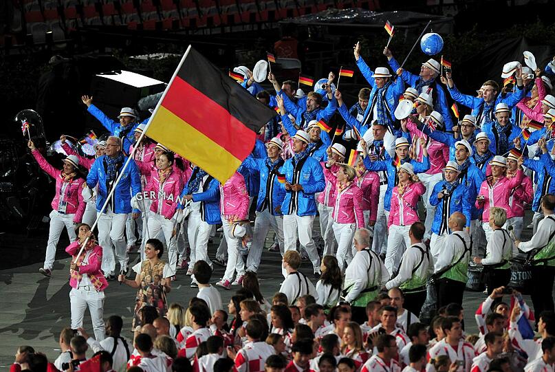 Die deutsche Olympiamannschaft beim Einmarsch ins Stadion.