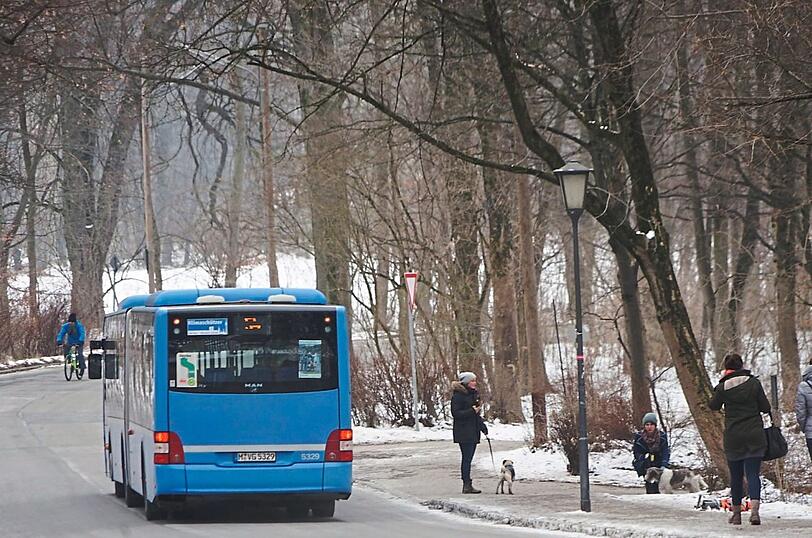Im Münchner Umland soll es bald mehr Busse geben (Symbolbild)