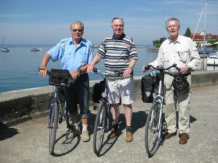 Uwe Lichtenberg auf einer der geliebten Radtouren mit seinen SPD-Freunden und Alt-Oberbürgermeistern Peter Schönlein (Nürnberg) und Dietmar Hahlweg (Erlangen).