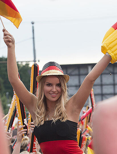 Es gibt nicht nur das hässliche Fan-Gesicht dieser Euro 2016. Sondern auch das schöne und kuriose. Sehen Sie hier die Bilder in unserer Galerie.