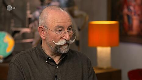 Moderator Horst Lichter staunte beim Anblick des Teleskops: "Das ist gro&szlig;artig - Wahnsinn!"