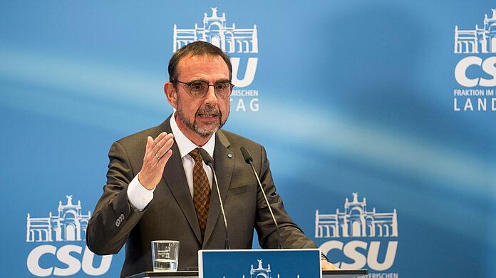 "Die Freien Wähler haben dem bürgerlichen Lager und der Stimme Bayerns geschadet", beklagt CSU-Landtagsfraktionschef Klaus Holetschek. (Archivbild)