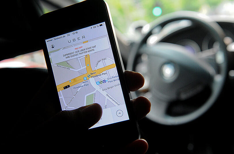 UberPop wird derzeit in Deutschland nicht angeboten, UberBlack gibt es in Frankfurt und München.