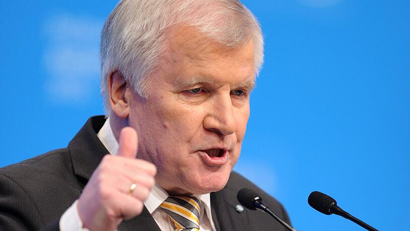 CSU weist Armutsmigranten die Tür: Horst Seehofer beim politischen Aschermittwoch CSU weist Armutsmigranten die Tür: Horst Seehofer beim politischen Aschermittwoch