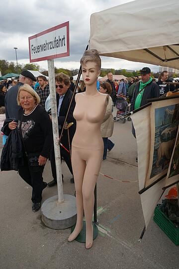 Krimskrams und Raritäten auf Bayerns größtem Flohmarkt: Die Bilder von der Theresienwiese zum Durchklicken.