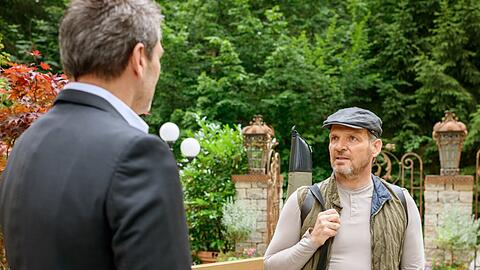 "Sturm der Liebe": Markus (r.) droht Christoph durch die Blume.
