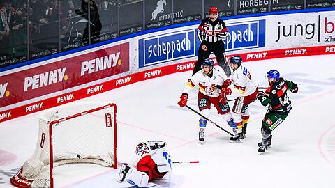 Augsburg bezwingt Düsseldorf und hofft wieder auf den Ligaerhalt in der Deutschne Eishockey Liga.