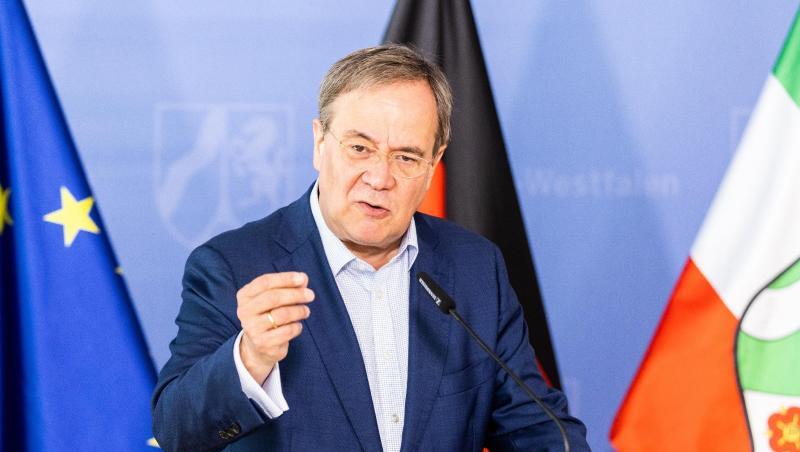 Unions-Kanzlerkandidat Armin Laschet: "Straftäter müssen weiter konsequent abgeschoben werden, auch nach Afghanistan.".