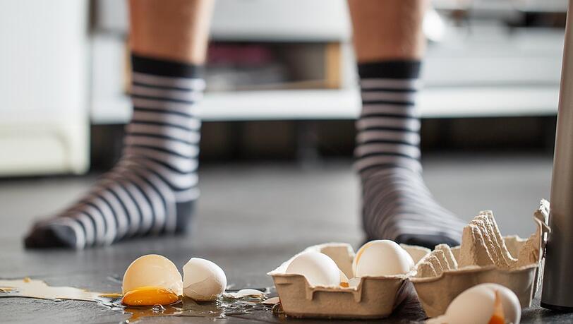 Lebensmittel vom Boden aufheben und trotzdem essen - wie schlimm kann das schon sein?