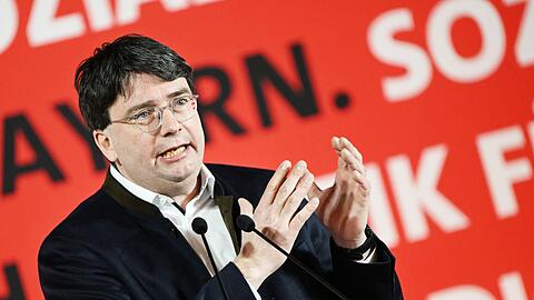 Florian von Brunn, SPD-Landeschef von Bayern, spricht beim Politischen Aschermittwoch.