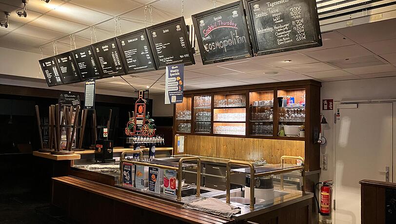 1974 wurde die Bierstube im Olympischen Dorf er&ouml;ffnet und wird seitdem von Studenten betrieben. Doch nun steht sie vor gro&szlig;en Herausforderungen.