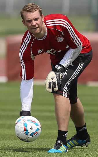 Neue Bilder vom Trainingslager der Bayern am Gardasee.