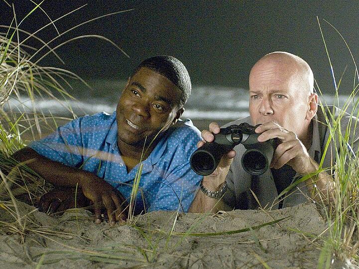 "Cop Out - Geladen und entsichert": Die Polizisten Jimmy (Bruce Willis, r.) und Paul (Tracy Morgan) ermitteln auf eigene Faust
