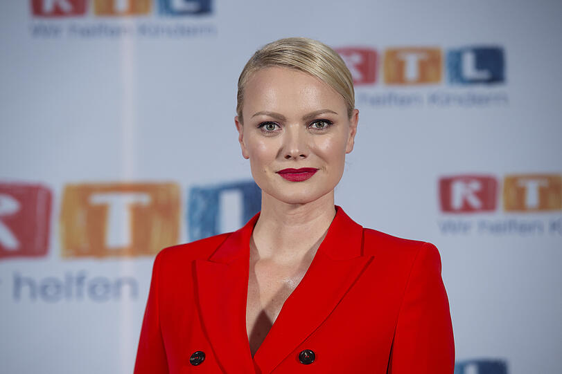 Model Franziska Knuppe steckte in Staffel zwei unter dem Kostüm der "Fledermaus".